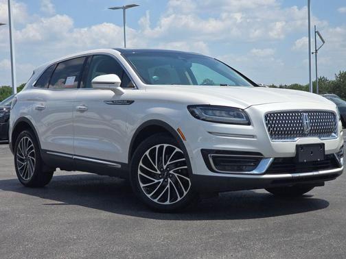 2019 Lincoln Nautilus Reserve