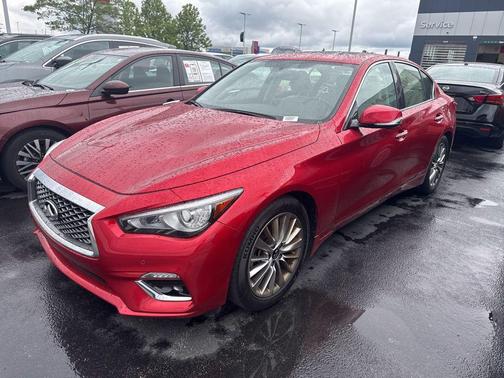 2022 INFINITI Q50 LUXE