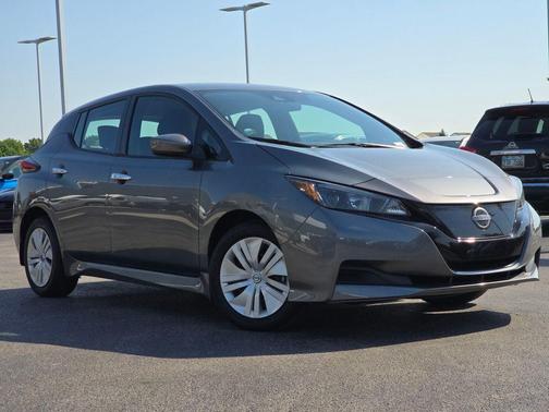 2023 Nissan Leaf S