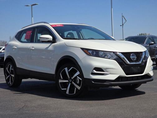 2022 Nissan Rogue Sport SL