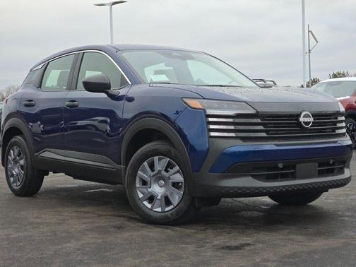 2025 Nissan Kicks S