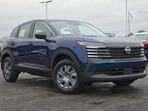 2025 Nissan Kicks S