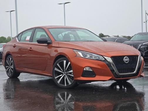 2022 Nissan Altima 2.0 SR
