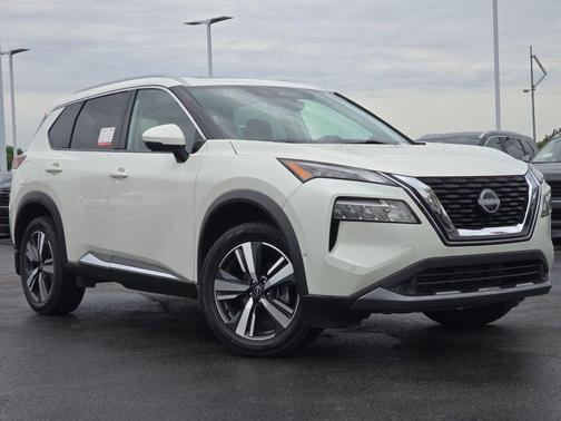 2022 Nissan Rogue SL