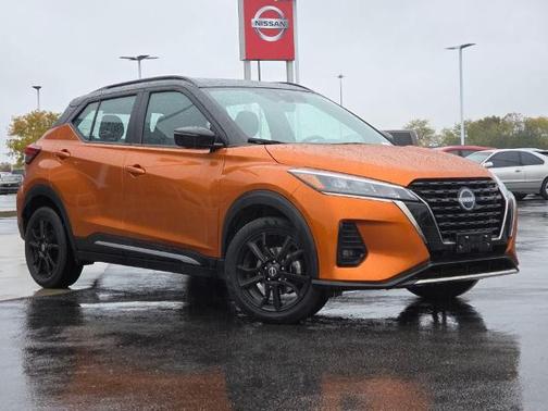 2023 Nissan Kicks SR