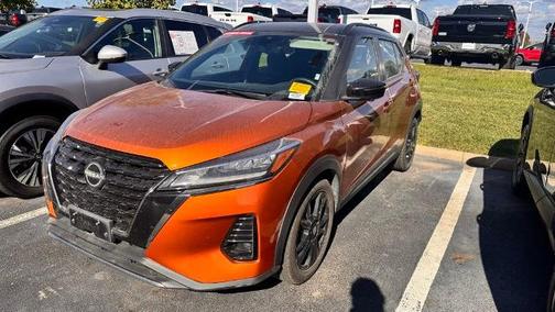 2023 Nissan Kicks SR