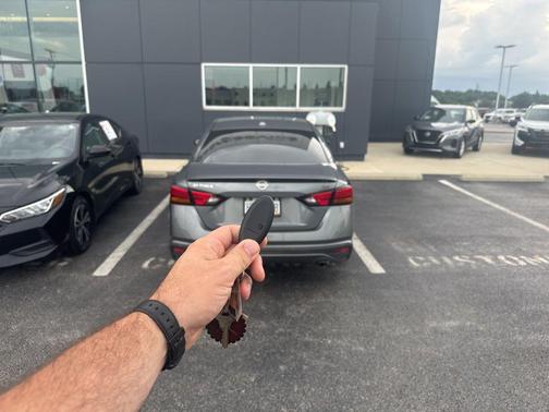2020 Nissan Altima 2.5 SR