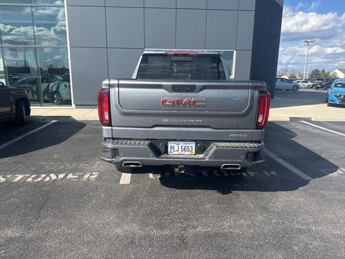 2022 GMC Sierra 1500 Limited AT4