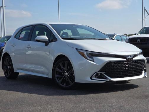 2023 Toyota Corolla Hatchback XSE