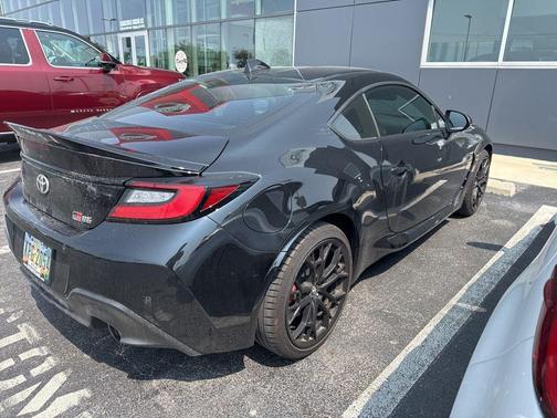 2025 Toyota GR86 Premium