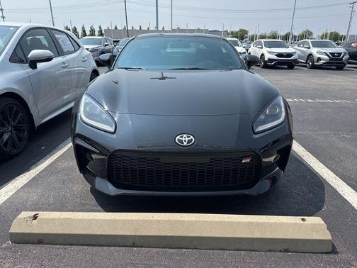 2025 Toyota GR86 Premium