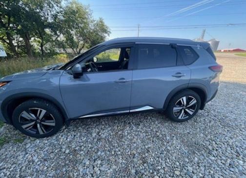 2022 Nissan Rogue SL