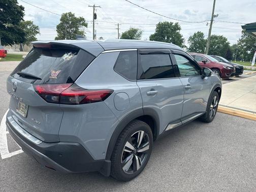 2022 Nissan Rogue SL