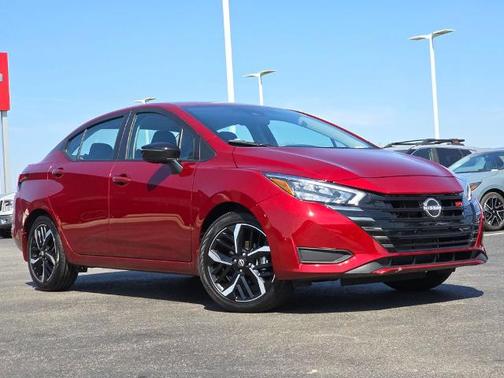 2024 Nissan Versa 1.6 SR