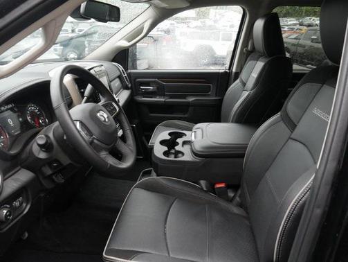 2024 RAM 2500 Laramie Crew Cab 4x4 6'4' Box