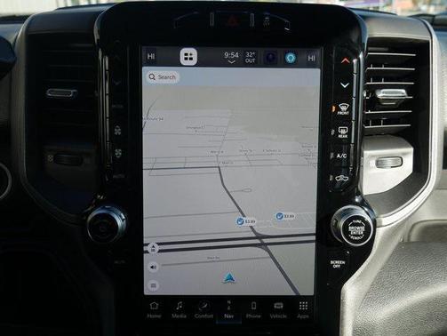 2024 RAM 3500 Tradesman Crew Cab 4x4 6'4' Box