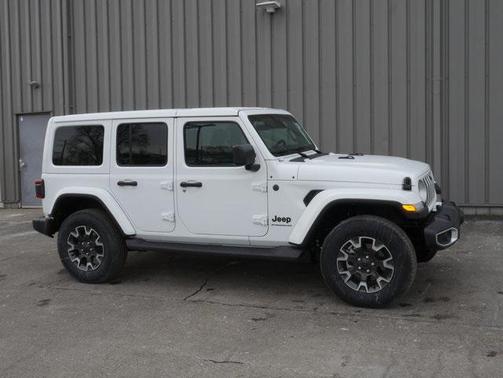 2026 Jeep Wrangler 4-Door Sahara 4x4