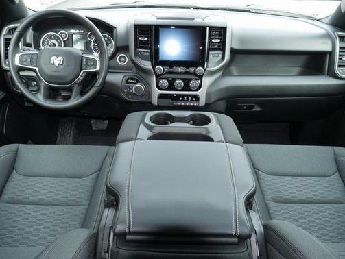 2025 RAM 1500 Express