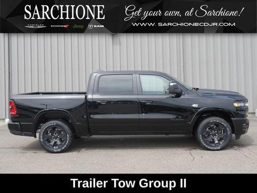 Diamond Black Crystal Pearlcoat 2026 RAM 1500 Big Horn/Lone Star