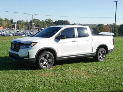 Platinum White Pearl 2024 Honda Ridgeline TrailSport