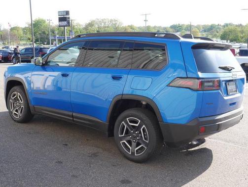 Hydro Blue Pearlcoat 2026 Jeep Cherokee Limited