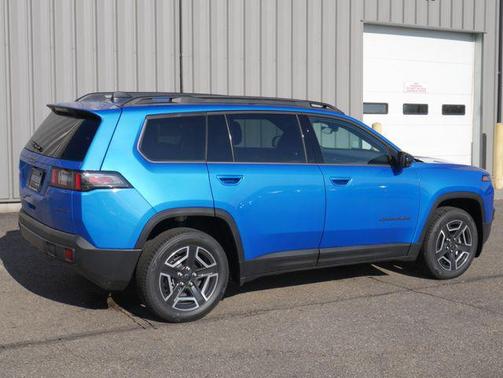Hydro Blue Pearlcoat 2026 Jeep Cherokee Limited