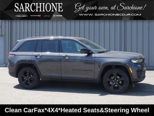 Baltic Gray Metallic Clearcoat 2025 Jeep Grand Cherokee Altitude