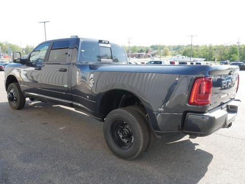 Forged Blue Metallic 2026 RAM 3500 Big Horn Crew Cab 4x4 8' Box