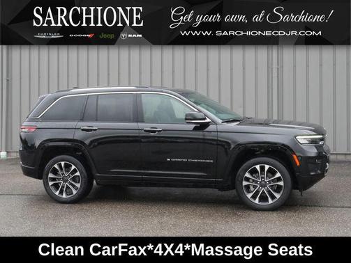 Diamond Black Crystal Pearlcoat 2022 Jeep Grand Cherokee Overland
