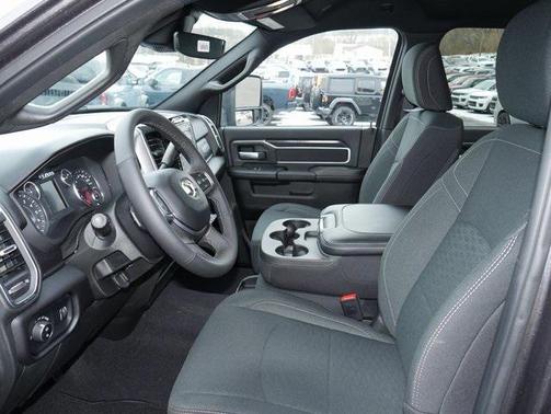 2025 RAM 2500 Big Horn Crew Cab 4x4 6'4' Box