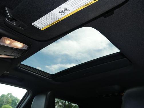 DB Black Crystal Clearcoat 2024 Dodge Durango GT Plus