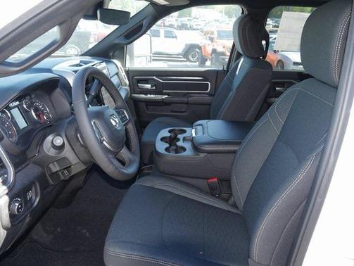 2025 RAM 2500 Big Horn Crew Cab 4x4 6'4' Box