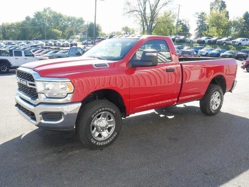 2024 RAM 3500 Tradesman Regular Cab 4x4 8' Box