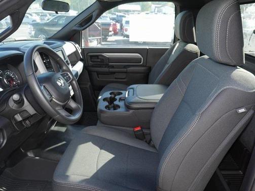 2024 RAM 3500 Tradesman Regular Cab 4x4 8' Box