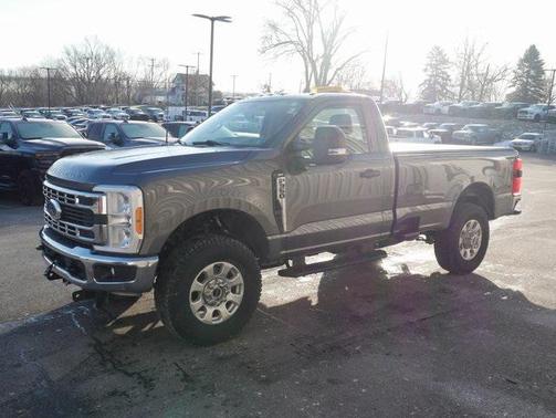 2023 Ford F-350 XLT