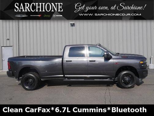 2025 RAM 3500 Tradesman Crew Cab 4x4 8' Box