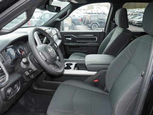 2025 RAM 2500 Big Horn Crew Cab 4x4 6'4' Box