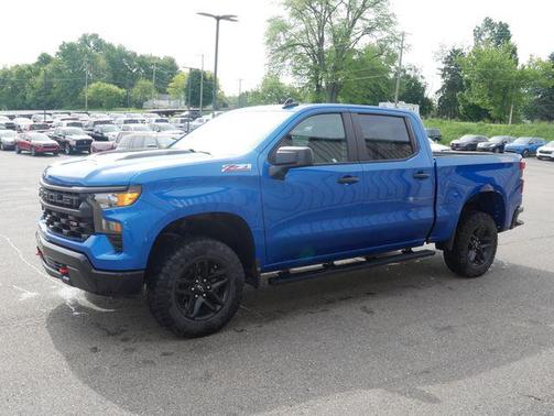 Glacier Blue Metallic 2022 Chevrolet Silverado 1500 Custom Trail Boss
