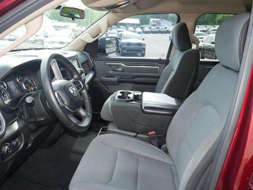 Delmonico Red Pearlcoat 2019 RAM 1500 Big Horn