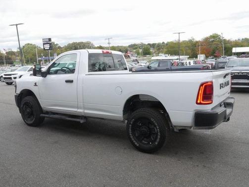 2025 RAM 3500 Tradesman Regular Cab 4x4 8' Box