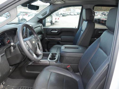 2022 Chevrolet Silverado 3500 LTZ