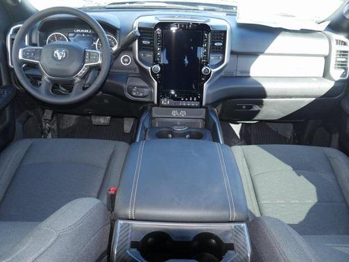 2025 RAM 2500 Big Horn Crew Cab 4x4 6'4' Box