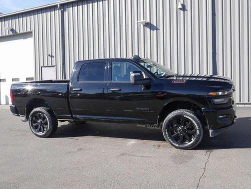 2025 RAM 2500 Big Horn Crew Cab 4x4 6'4' Box
