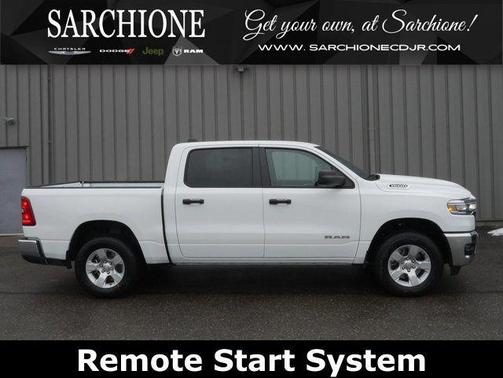 Bright White Clearcoat 2026 RAM 1500 Big Horn/Lone Star