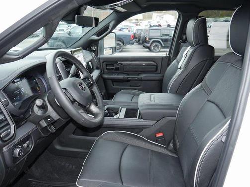 2026 RAM 3500 Limited Crew Cab 4x4 8' Box