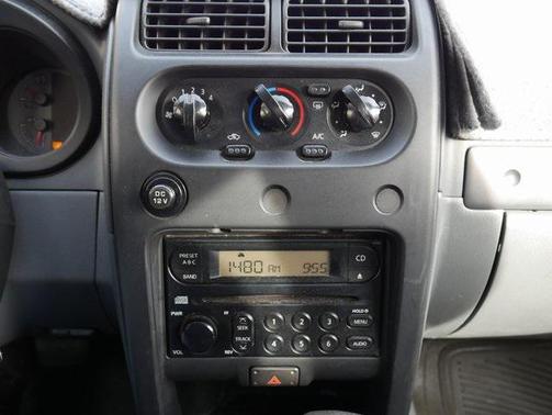 2003 Nissan Frontier XE Crew Cab