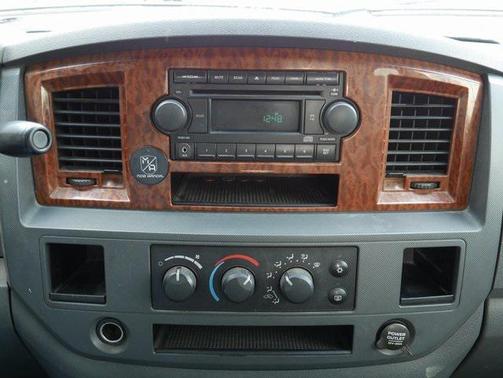 2006 Dodge Ram 2500 SLT/TRX