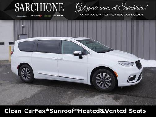 2023 Chrysler Pacifica Hybrid Limited