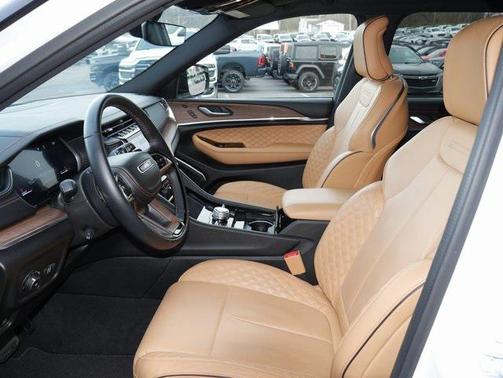 2024 Jeep Grand Cherokee L Summit