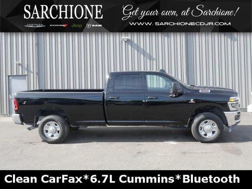 2025 RAM 2500 Tradesman Crew Cab 4x4 8' Box